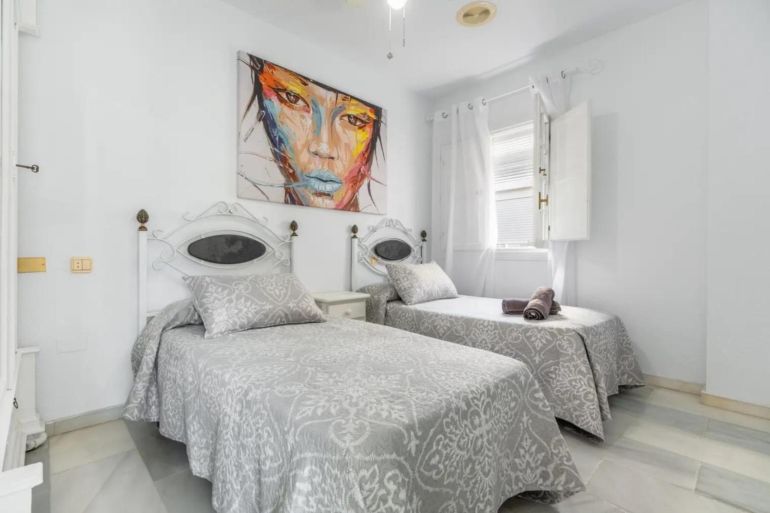 Amazing Penthouse On The Beach, Sea Views, Wifi, Airconditioning And Parking *