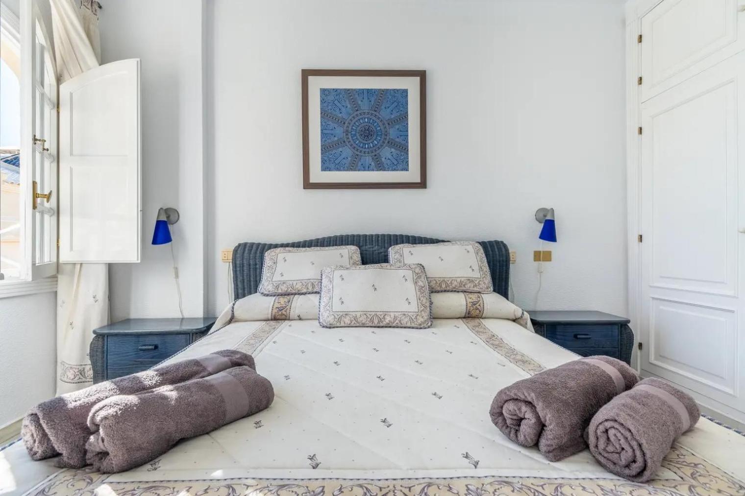 Amazing Penthouse On The Beach, Sea Views, Wifi, Airconditioning And Parking